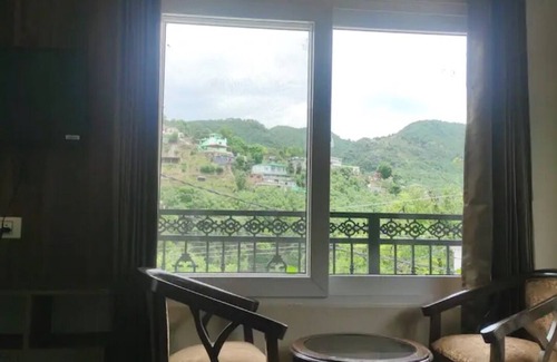 Mussoorie Cottage | Whytbank Cottage , Stylish Boutique Styled Cottage nested in hills of Mussoorie.