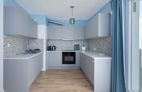 Srodmiescie Apartment | Więckowskiego City View Studio