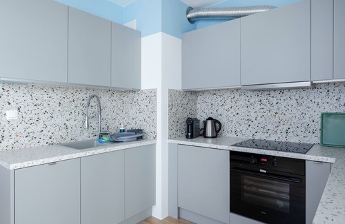 Srodmiescie Apartment | Więckowskiego City View Studio