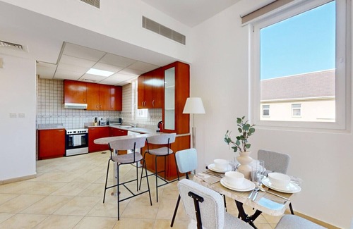 Motor City Apartment | Widcombe House - Tranquil One Bed in Motor City