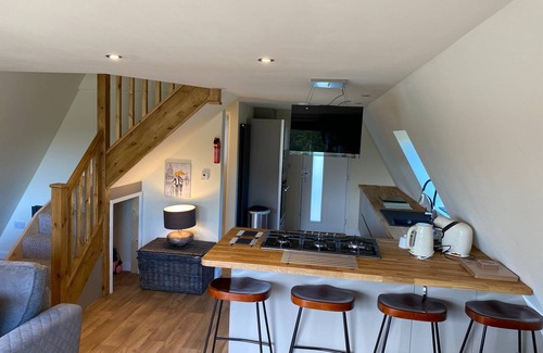 Tattershall Cabin | Widgeon is prime location on duck lake, bbq & Large Hot Tub with private fishing @tattershall lakes