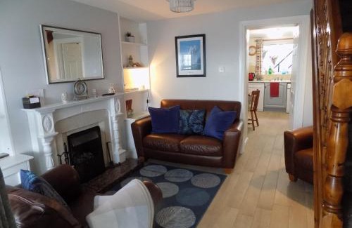 Newcastle House | Widows Row Cottage