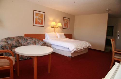 Swift Current Hotel | Widus Inn