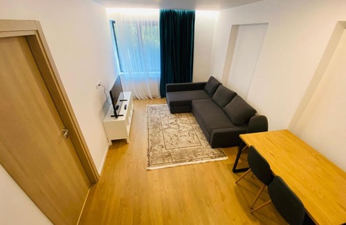 Brasov Apartment | Wiese Boutique