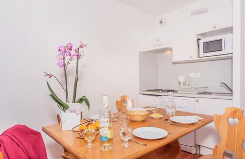 Vignec Apartment | Wifi, 1st floor, swimming pool, tv, ski locker, 34m², Saint Lary Soulan