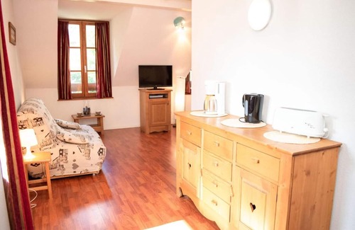 Vignec Apartment | Wifi, 1st floor, swimming pool, balcony, tv, ski locker, 45m², Saint Lary Soulan