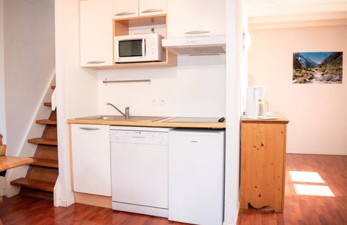 Vignec Apartment | Wifi, 1st floor, swimming pool, balcony, tv, ski locker, 45m², Saint Lary Soulan