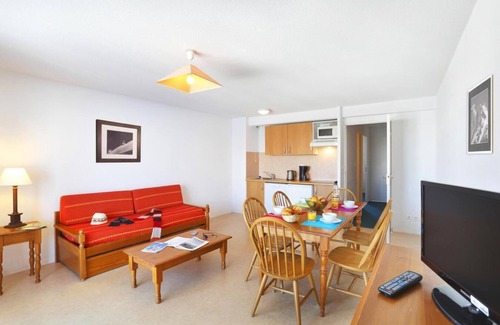 Peyragudes Apartment | Wifi, 300m from ski slopes, fitness, swimming pool, sauna, balcony, ski locker, 36m², Peyragudes