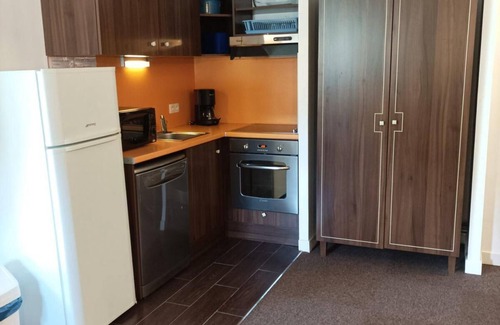 Jausiers Apartment | Wifi, 4th floor, swimming pool, sauna, parking, tv, 55m², Pra Loup