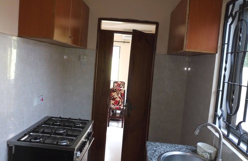 Dar es Salaam House | WIFI, AC, WASHING MACHINE, SECURITY GUARD, PARKING AND TV