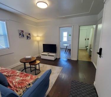 Thunder Bay Apartment | Wifi Netflix Parking Near Airport