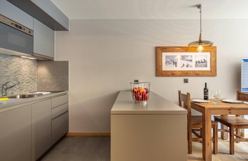 Vercorin Apartment | Wifi, ski-in/ski-out & foot of the slopes, sauna, hammam, tv, ski locker, 30m², Vercorin