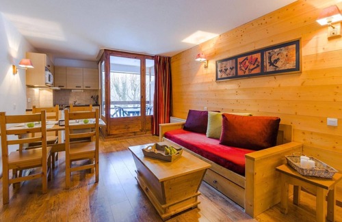 Brides-les-Bains Apartment | Wifi, swimming pool, balcony, tv, ski locker, 60m², Brides Les Bains