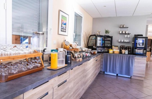 Ax-les-Thermes Apartment | Wifi, terrace, balcony, parking, tv, ski locker, 56m², Ax-Les-Thermes