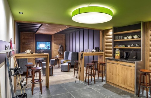 Les Saisies Apartment | Wifi, view mountain, fitness, swimming pool, sauna, hammam, balcony, parking, tv, ski locker, 65m²