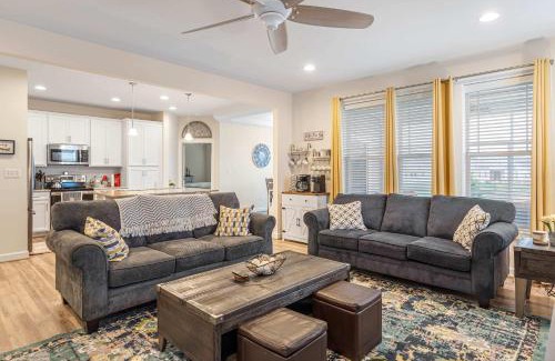 Frankford House | Wild Air Getaway - For 12