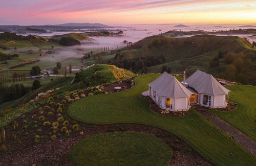 Te Kuiti Other | Wild Canvas - Pōhutukawa Tent