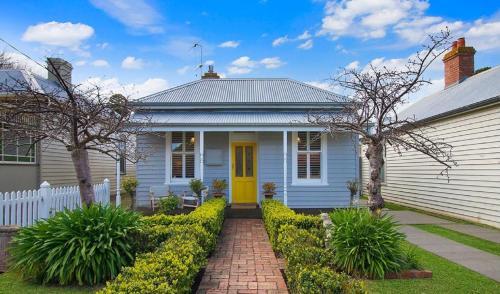 Port Fairy House | Wild Cherry on Wishart