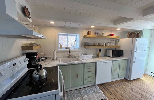 Twillingate House | Wild Cove Retreat Sum