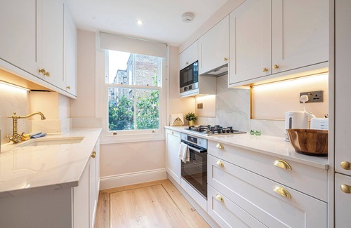Golborne Apartment | Wild Flowers by UnderTheDoormat