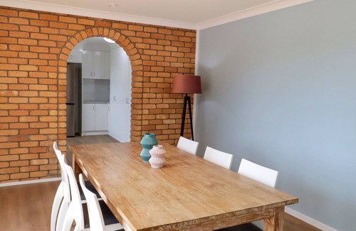 Tenterfield House | Wild Honey Tenterfield