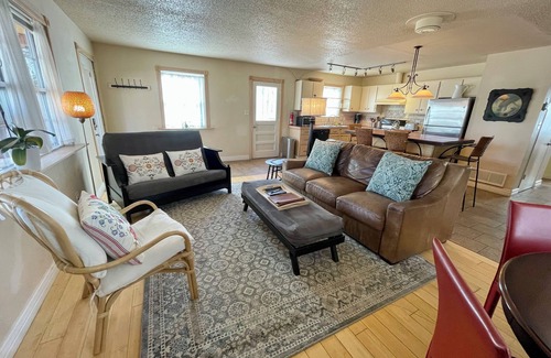 Historic Downtown Durango House | Wild Horse~House Downtown Durango *Sanitized & High Speed Wi-Fi*