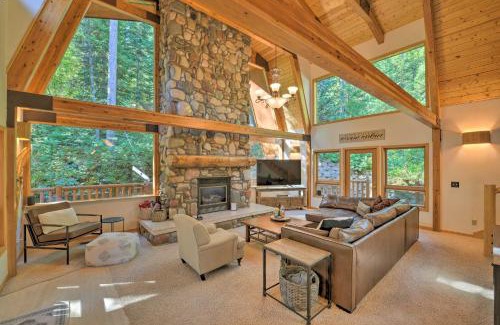 Alpine House | Wild Huckleberry Alpine Cabin Fireplace and Deck!