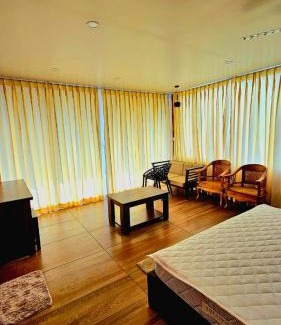 Udumbanchola House | Wild Lily
