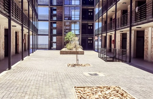 Windhoek Apartment | Wild olive conveniency right next to the mall amd private hospital.