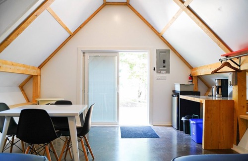 Belfast Cabin | Wild Pines Cabins