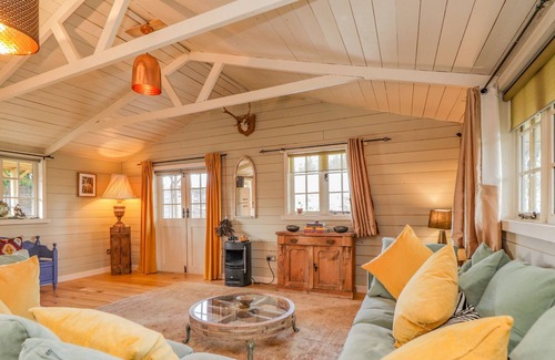 Abbess Roding Cottage | WILD ROSE RETREAT, romantic, luxury holiday cottage in Biddenden