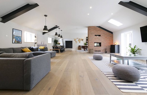 Loddiswell House | Wild Strawberry Barn, modern living in rural Devon near Kingsbridge