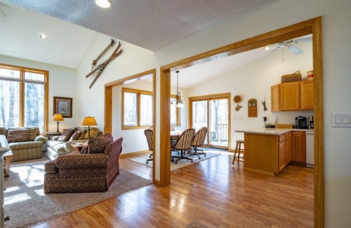 Timberline House | Wild Turkey - 81 Woods End Court