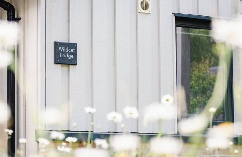 Alvie Cottage | WILDCAT LODGE, pet friendly, with open fire in Aviemore