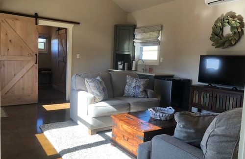San Saba House | Wildebeest Guesthouse on the 5 J Ranch