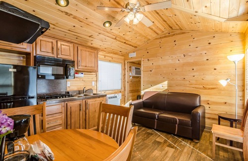 Menifee RV Rental | Wilderness Lakes RV Resort