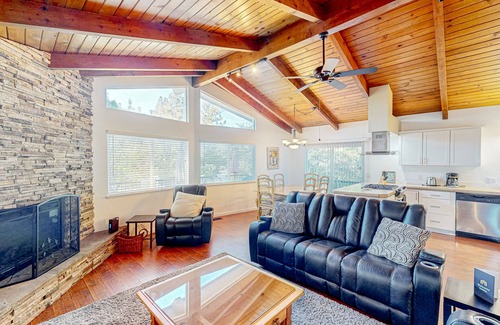 Groveland House | Wilderness retreat with fireplace, pool, tennis court, & on-site golf - dogs ok