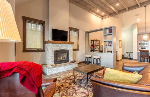 Lakeside House | Wilderness retreat with a large deck, grill, updated interior, fireplace, and AC