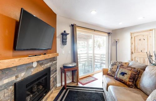 Tahoe Village Apartment | Wildernest