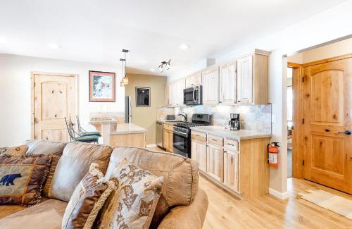 Tahoe Village Apartment | Wildernest