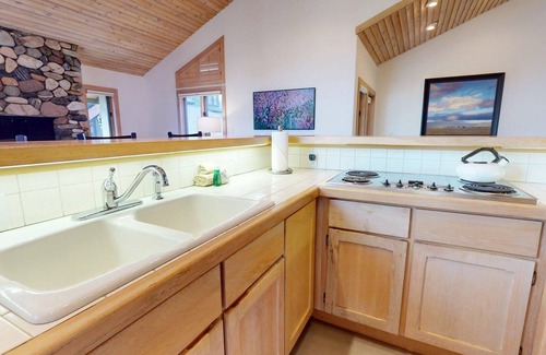 Elkhorn Condo | Wildflower Condo 617 Plus - New Listing! Spectacular 3rd Floor Penthouse Plus