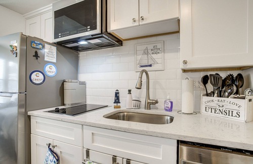 Wildwood Crest Condo | Wildwood Crest Condo w/Pool & Beach Access!