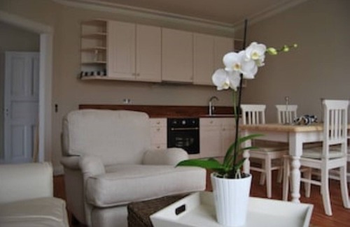 Neu Schonberg Apartment | Wilhelminian style villa on Holstein's Baltic Sea