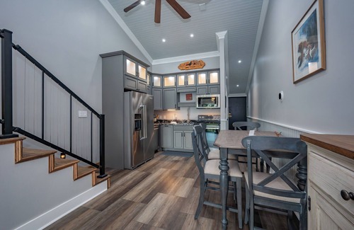Thayerville Condo | Will O' The Wisp 712H: Studio Loft Condo with Private Balcony, Free WIFI!