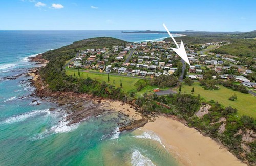 Bonny Hills House | Willaway - beach house at Bartlett Beach