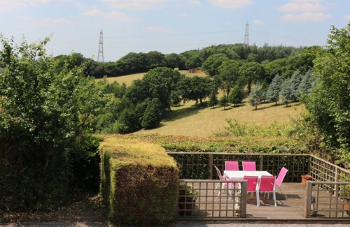 Exeter Cottage | WILLHAYES, pet friendly, with a garden in Exeter