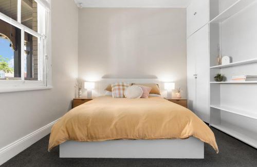 Bathurst House | William House - Heart of Bathurst - Sleeps 6