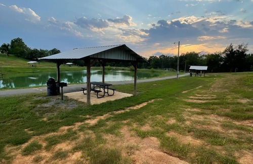 Marshall House | William's Catch at Racoon Springs - 16+ Guests