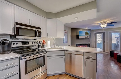 Lake Delton Condo | Williamson Family Condo at Lighthouse Cove
