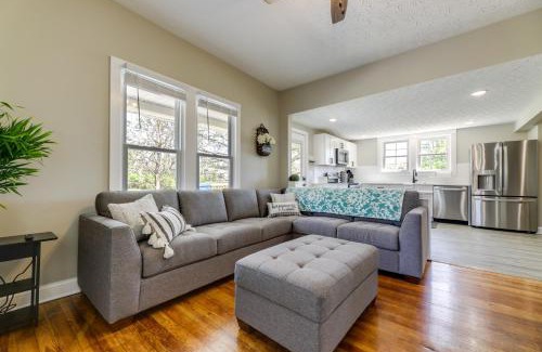 Williamstown House | Williamstown Vacation Rental Private Deck and Yard